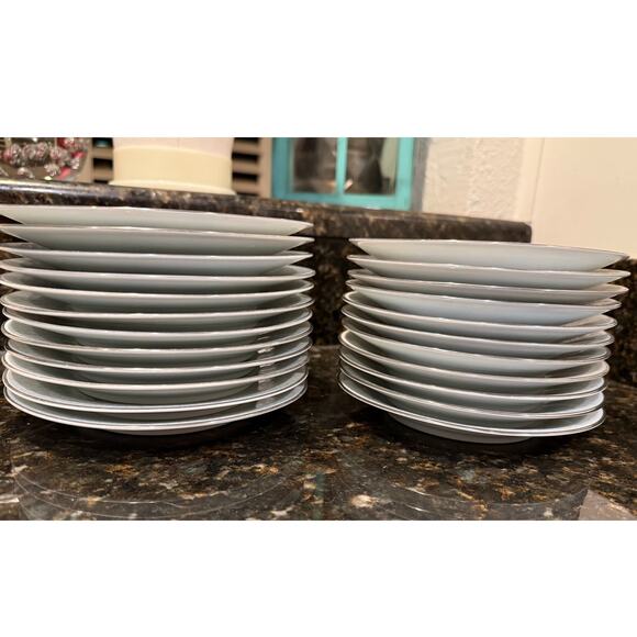 Noritake Ravel 2213 Japan – 23-Piece Porcelain Dinner & Bread Plate . - Picture 1 of 7